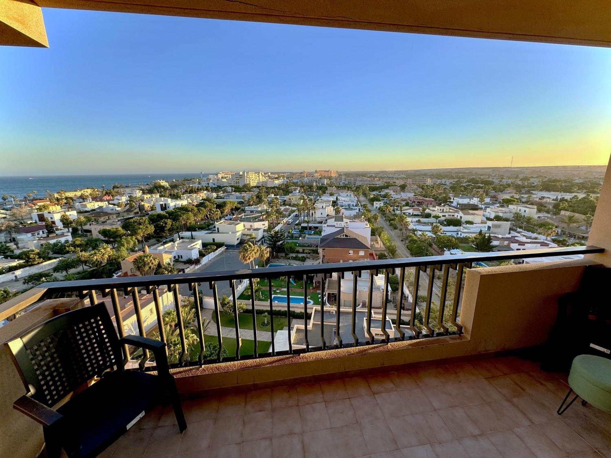 Vive La Playa A 5 Min Con Vistas-piscina-aire Acondicionado-ventiladores De Techo-wifi-orientacion Sur Apartment *
